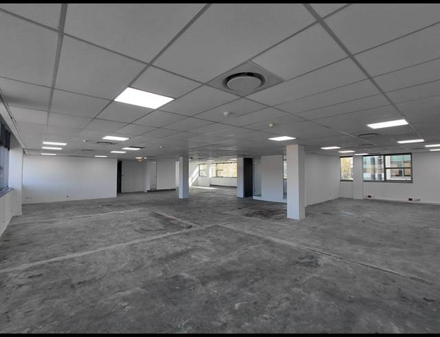666M² OFFICE TO LET IN MAGALIESSIG